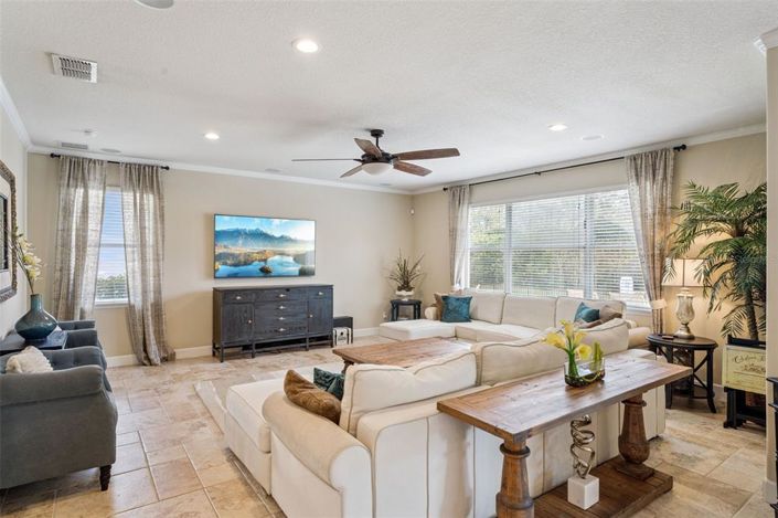 Image No.9-4 Bed House for sale