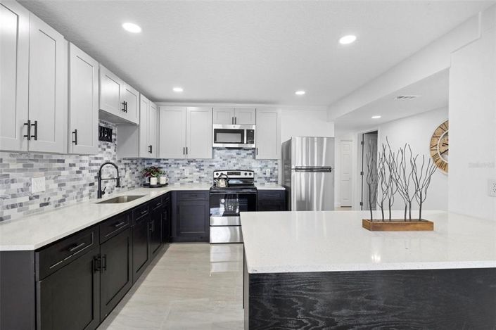 Image No.14-8 Bed House for sale