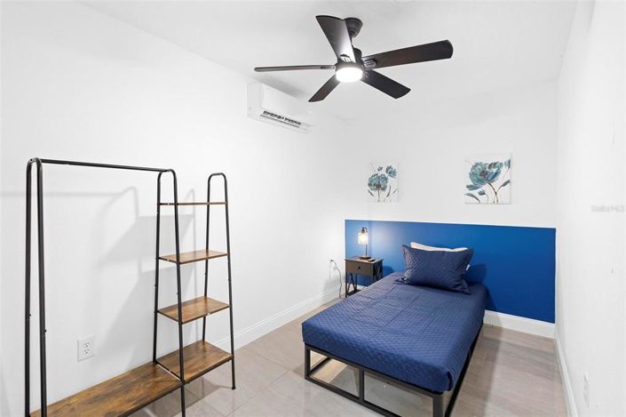 Image No.16-8 Bed House for sale