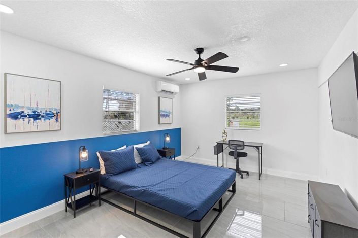 Image No.21-8 Bed House for sale