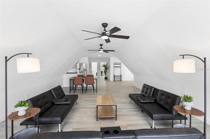 Image No.53-8 Bed House for sale