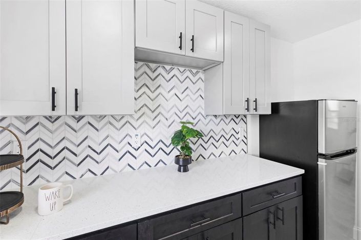 Image No.60-8 Bed House for sale