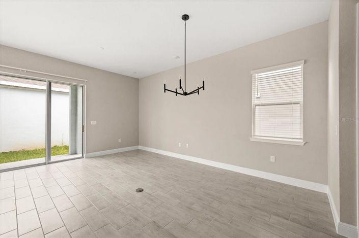 Image No.11-4 Bed House for sale