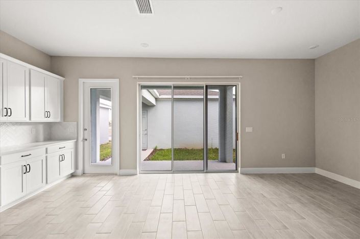 Image No.13-4 Bed House for sale