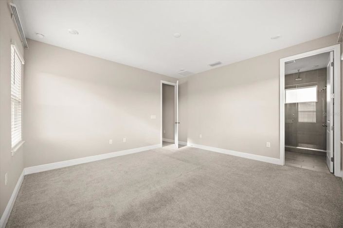 Image No.17-4 Bed House for sale