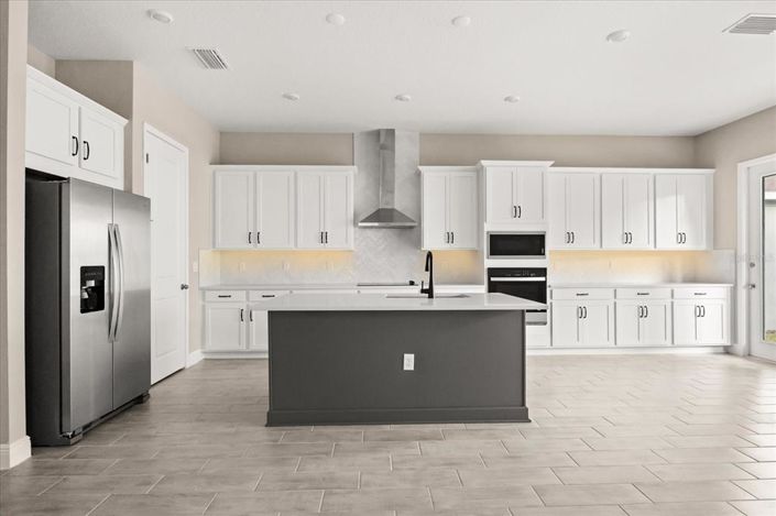 Image No.8-4 Bed House for sale