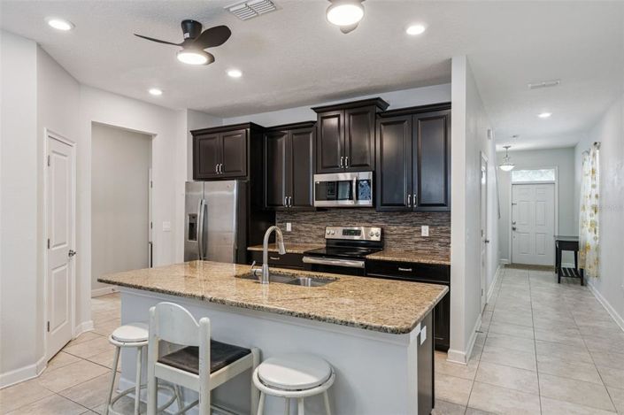 Image No.13-3 Bed House for sale