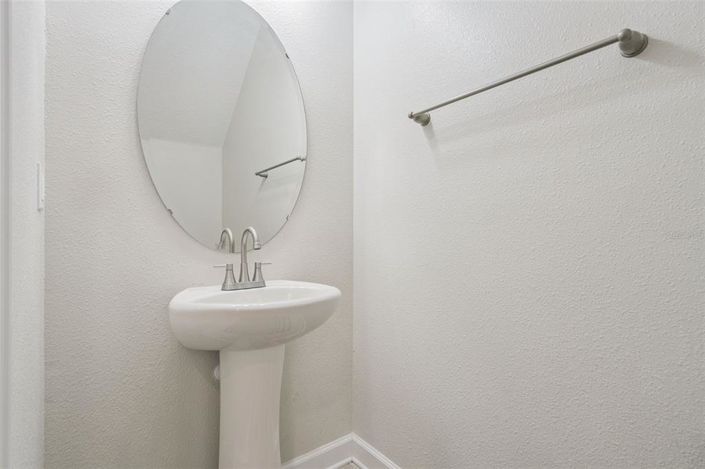 Image No.15-3 Bed House for sale