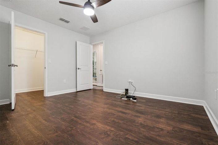 Image No.26-3 Bed House for sale