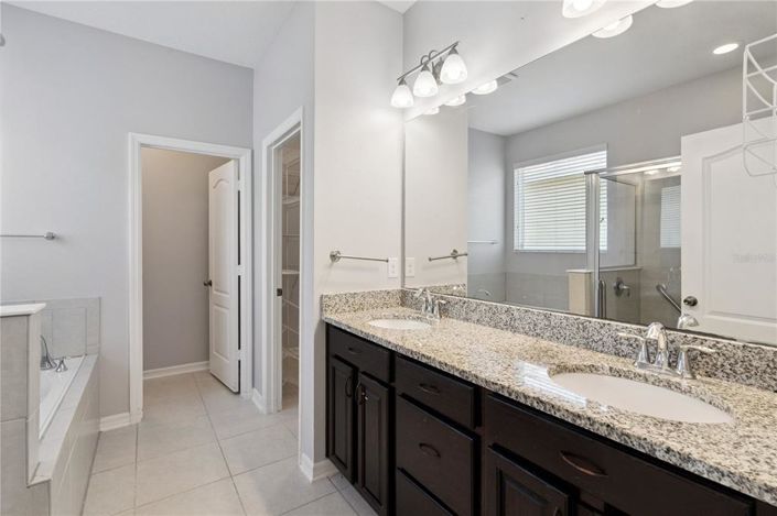 Image No.10-3 Bed House for sale