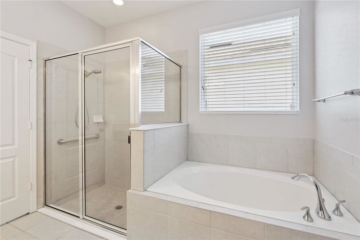 Image No.11-3 Bed House for sale