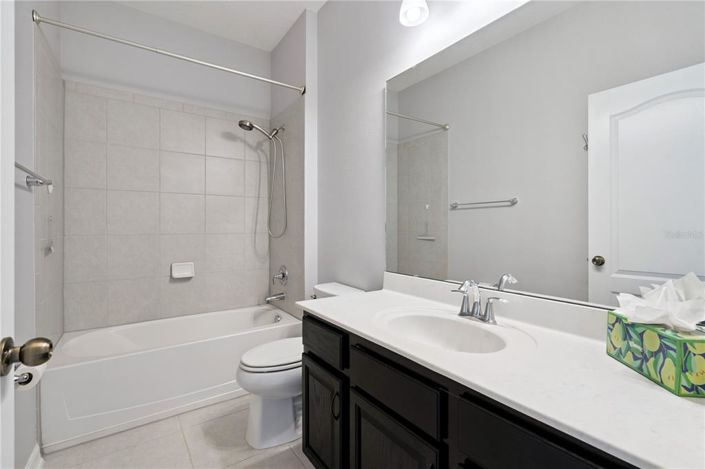 Image No.13-3 Bed House for sale