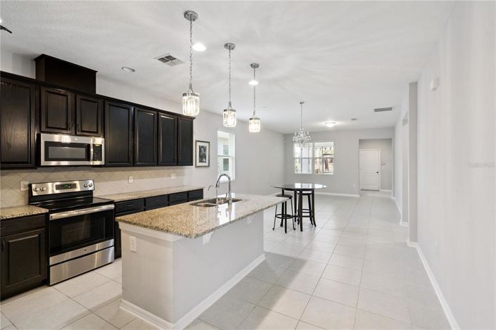 Image No.5-3 Bed House for sale