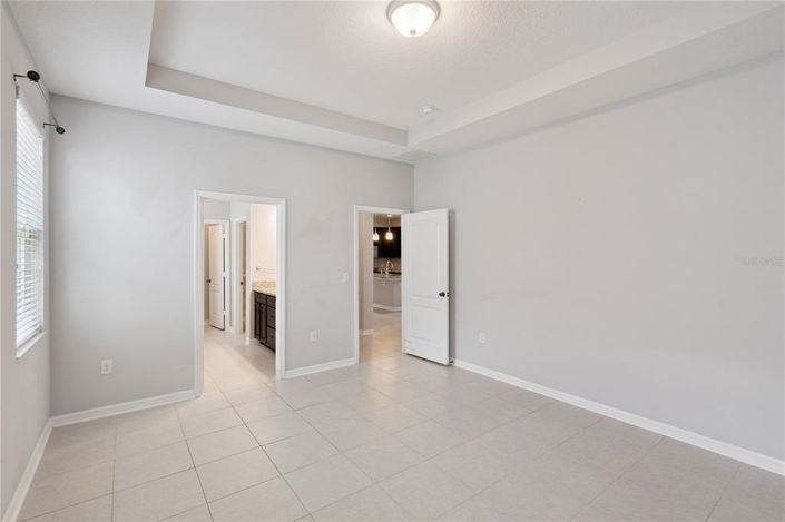 Image No.9-3 Bed House for sale