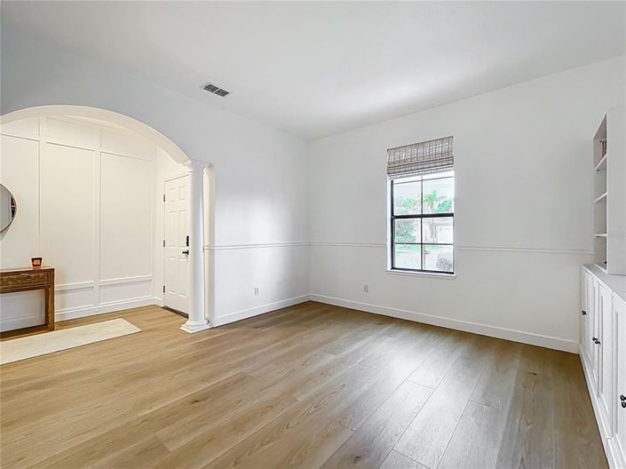 Image No.14-5 Bed House for sale