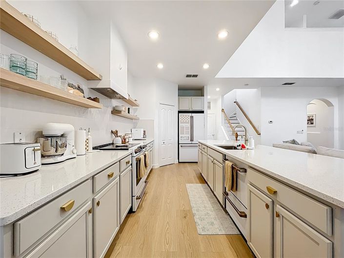 Image No.28-5 Bed House for sale