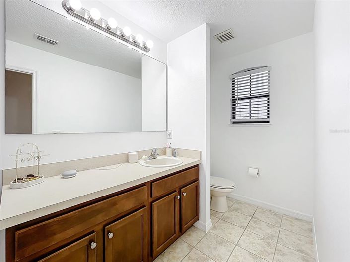 Image No.42-5 Bed House for sale