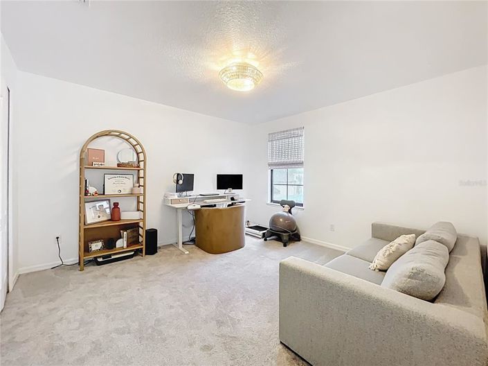 Image No.45-5 Bed House for sale