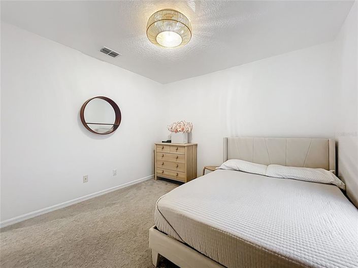 Image No.51-5 Bed House for sale