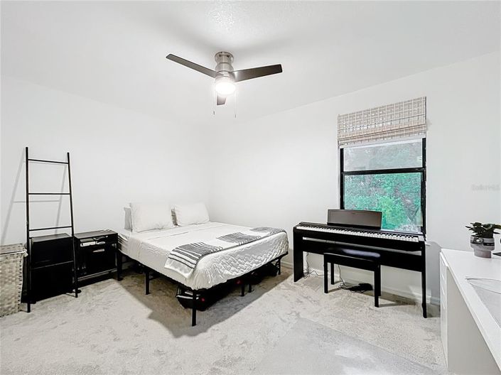 Image No.56-5 Bed House for sale