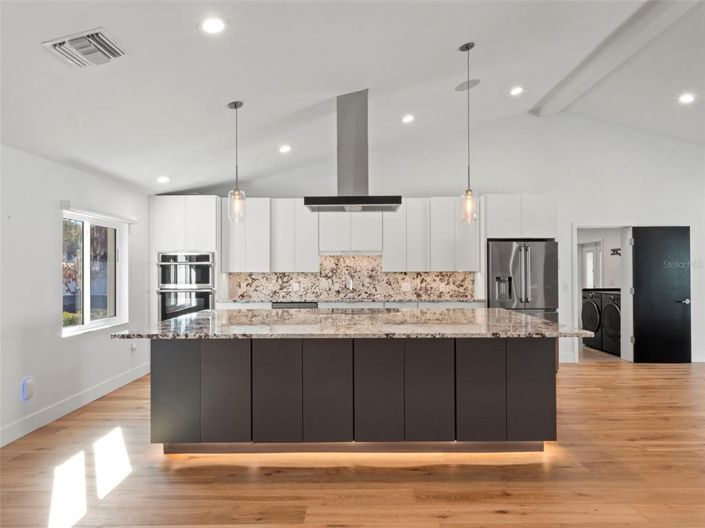 Image No.11-4 Bed House for sale