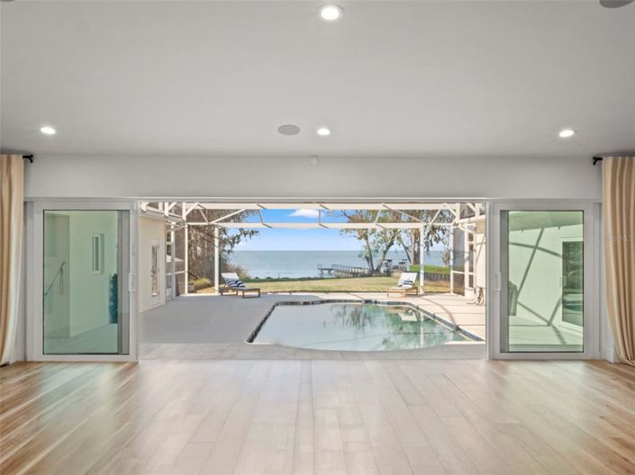 Image No.19-4 Bed House for sale