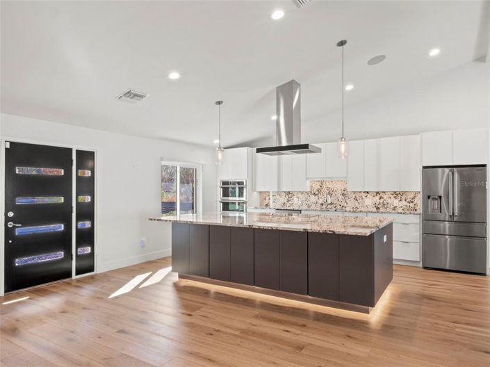 Image No.7-4 Bed House for sale