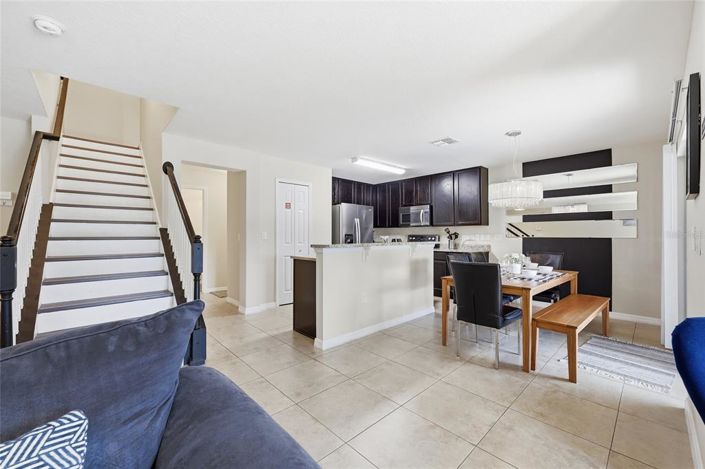 Image No.8-4 Bed House for sale