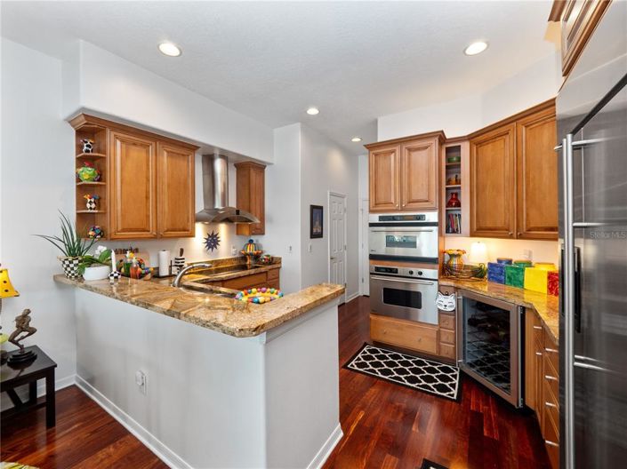 Image No.12-3 Bed Townhouse for sale