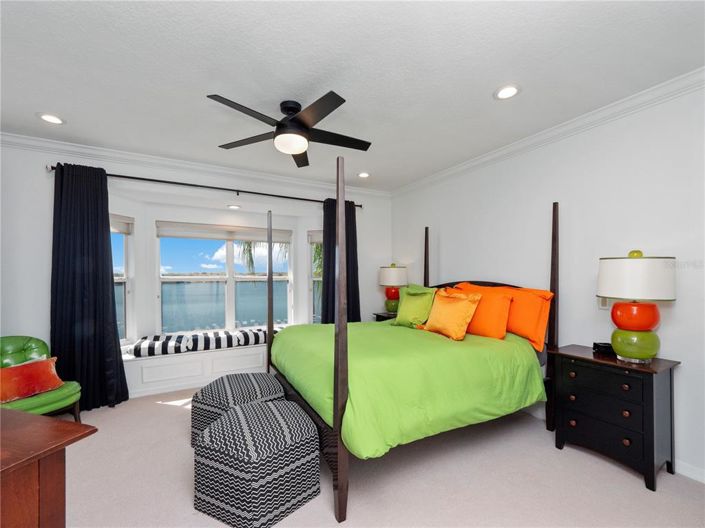 Image No.25-3 Bed Townhouse for sale