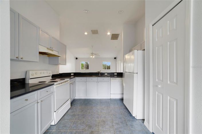 Image No.2-3 Bed House for sale