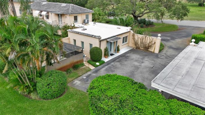 Image No.12-6 Bed Villa for sale