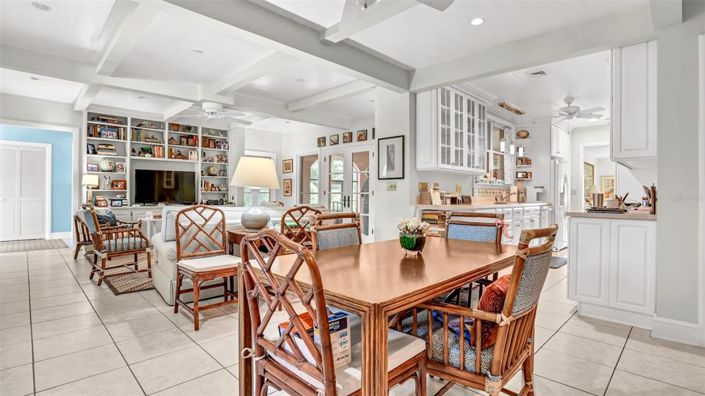 Image No.26-6 Bed Villa for sale