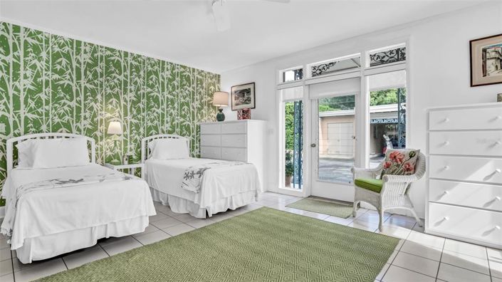 Image No.43-6 Bed Villa for sale