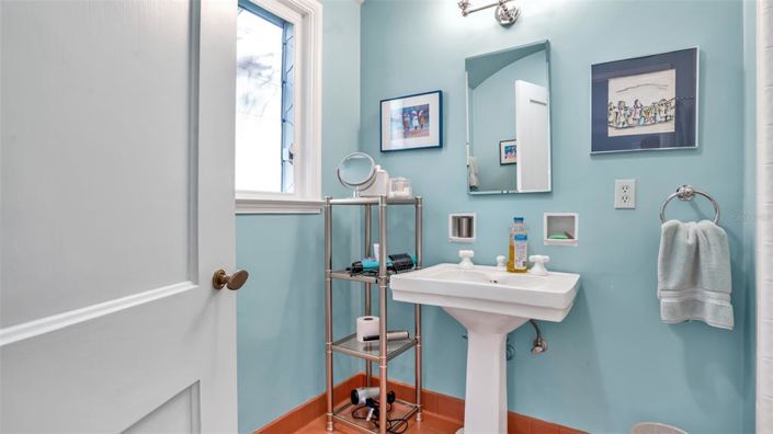 Image No.49-6 Bed Villa for sale