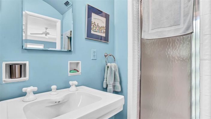 Image No.50-6 Bed Villa for sale