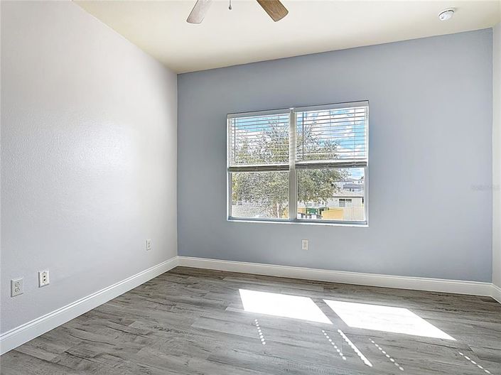 Image No.19-4 Bed Townhouse for sale