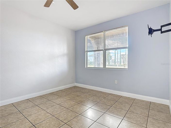 Image No.24-4 Bed Townhouse for sale