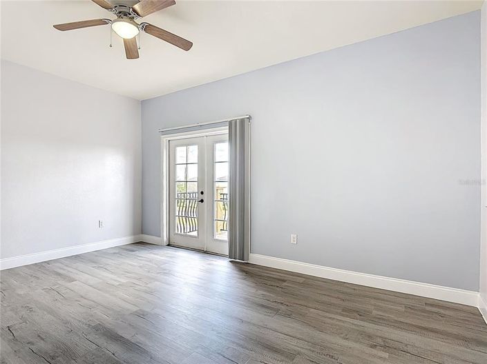 Image No.32-4 Bed Townhouse for sale