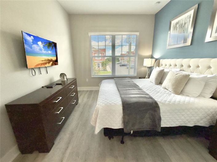 Image No.5-5 Bed Townhouse for sale