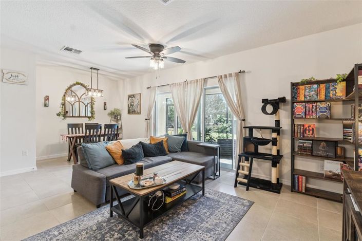 Image No.5-Maison de ville de 3 chambres à vendre à Saint John