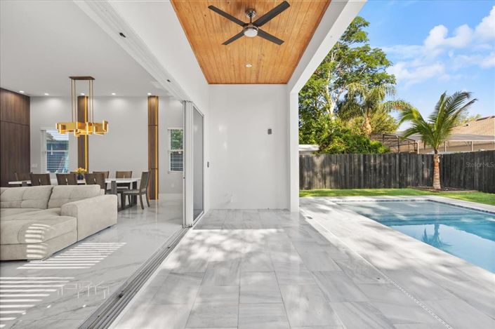 Image No.16-4 Bed House for sale