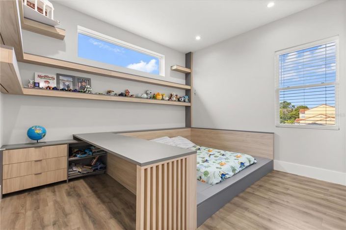 Image No.30-4 Bed House for sale