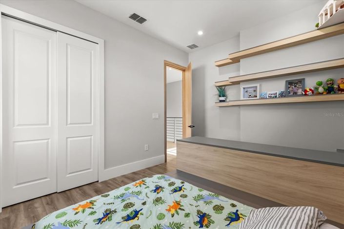 Image No.31-4 Bed House for sale