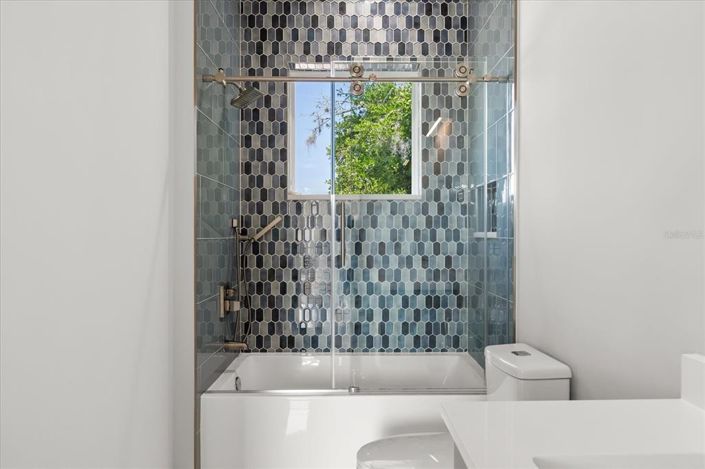 Image No.33-4 Bed House for sale