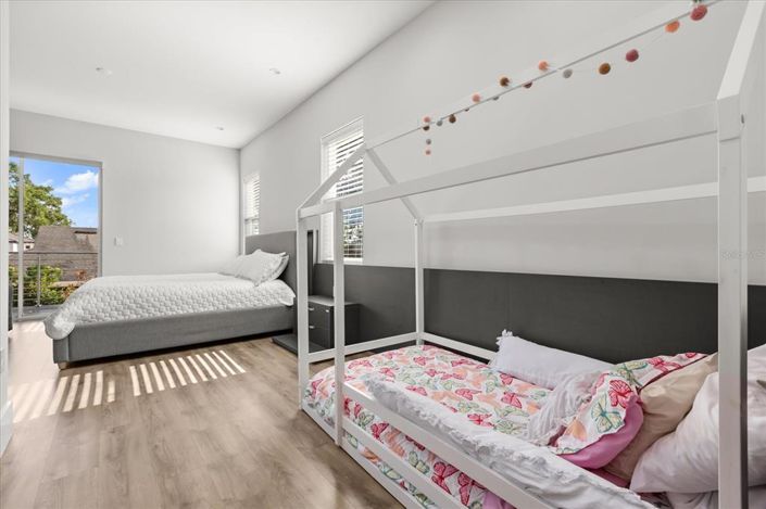 Image No.40-4 Bed House for sale