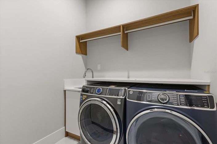 Image No.45-4 Bed House for sale