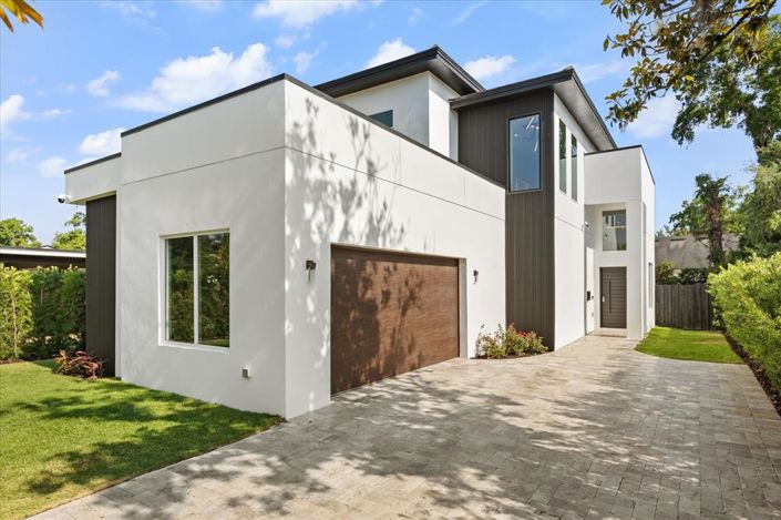 Image No.56-4 Bed House for sale