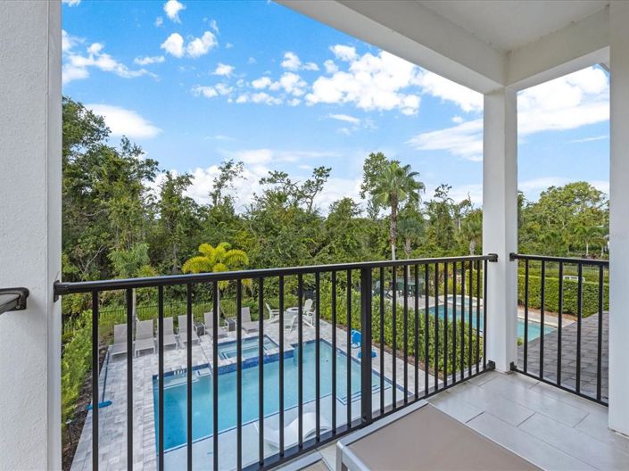 Image No.16-6 Bed House for sale