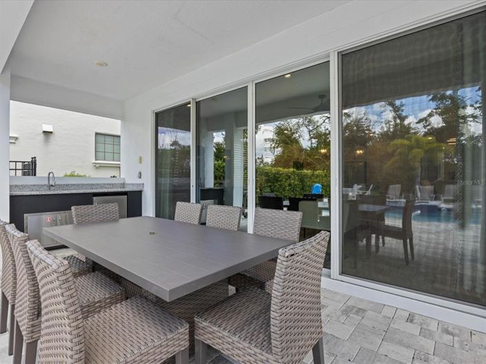 Image No.31-6 Bed House for sale